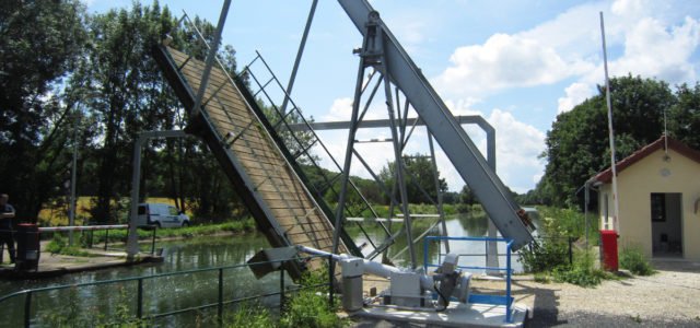 Condes (52) – Road Bridge