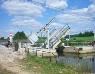 Zylinder-divers-Pont-Gudmont-2